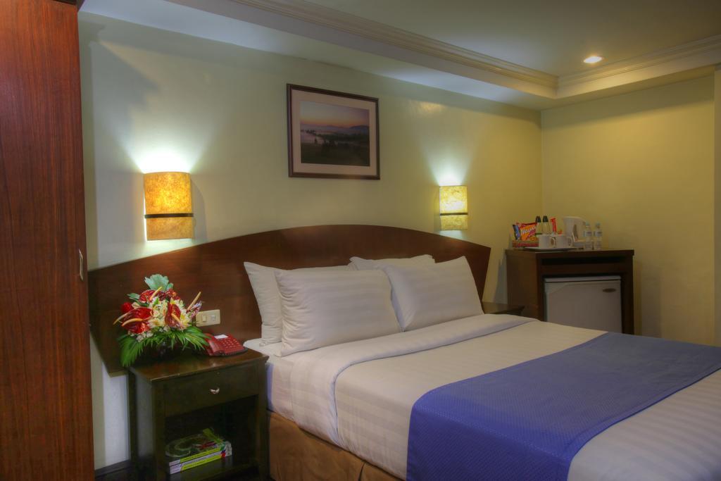 Fersal Hotel - Manila Ngoại thất bức ảnh